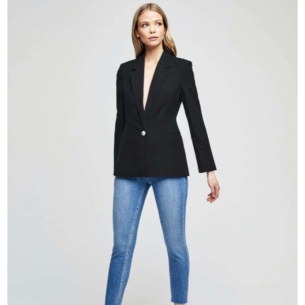 L’agence Black Blazer with stretch